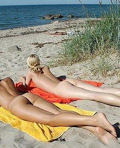 NAKED NUDIST WOMAN