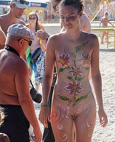 NUDIST ASS