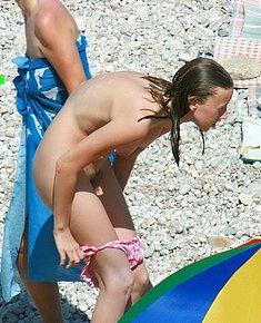 BEACH EXPOSING