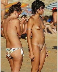NUDE GIRLS
