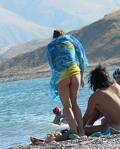 NAKED NUDIST WOMAN