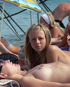 BEACH PUSSY