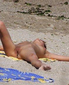NUDIST ASS