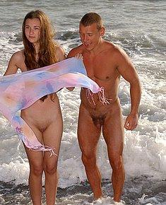 NUDIST GIRLS