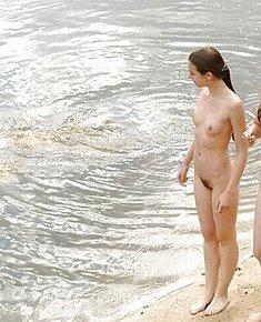 BEACH GIRL