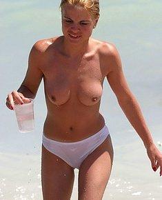 BEACH CHICKS