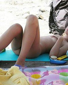 PRETTY NUDE GIRLS
