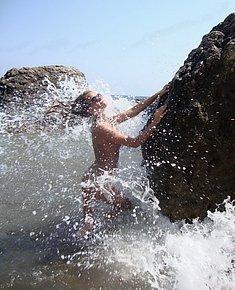 BEACH EXPOSING