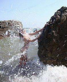 BEACH EXPOSING