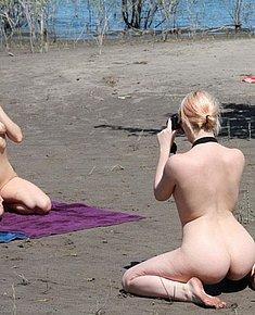 NUDIST GIRLS
