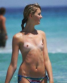 PRETTY NUDE GIRLS