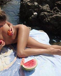 nude teen girls