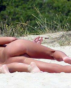 SLENDER FIGURE GIRL