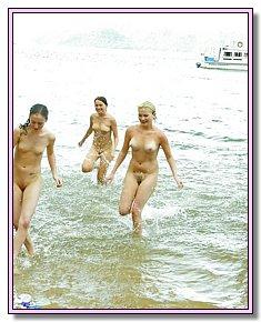 weary heat exhibitionist teens dreamed about sex at the beaches of the Australia